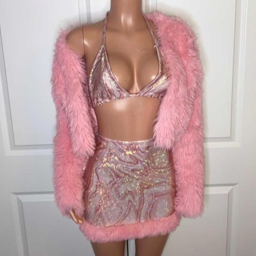 Pink outfit